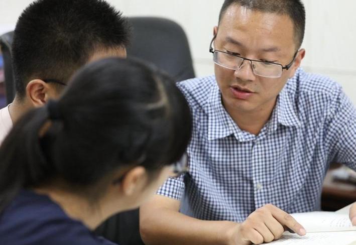 不讲武德的谐音,谐音梗夸英语老师