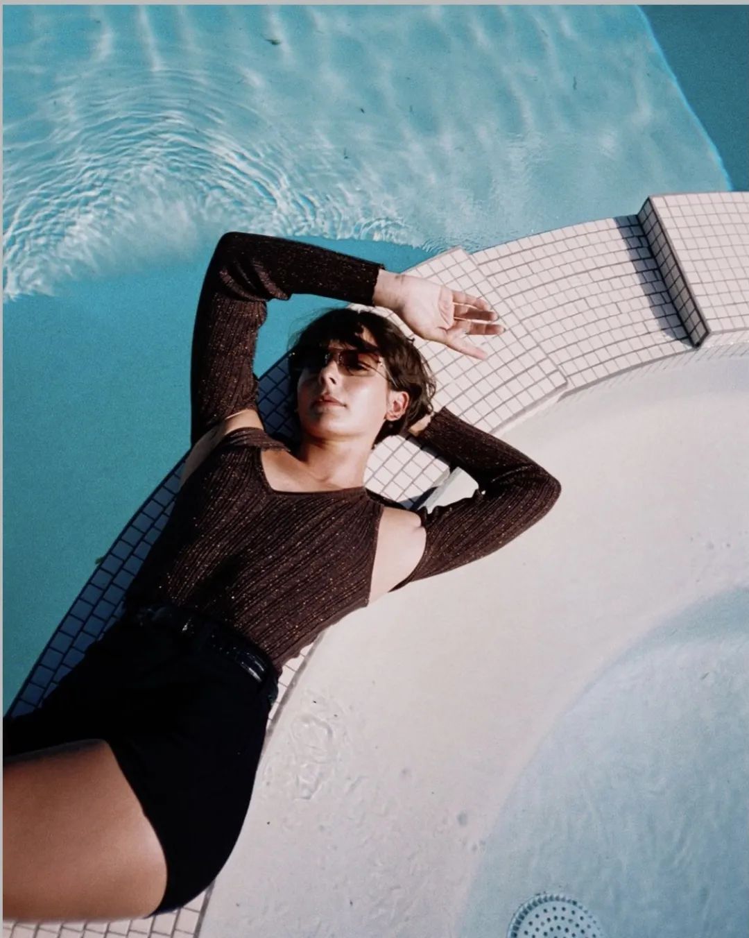 再不穿这3种花样毛衣，有点说不过去了吧？