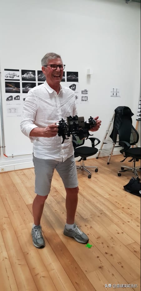 电影里太空行走片段,电影中太空漂浮的场景如何拍摄的