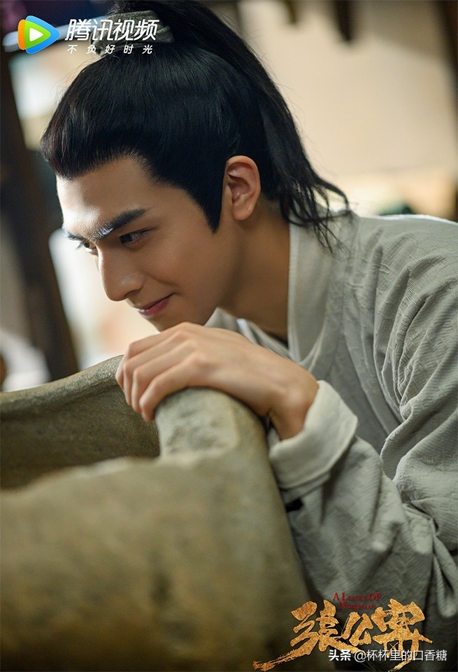 十大明星评价王一博,抖音公认十大帅哥王一博