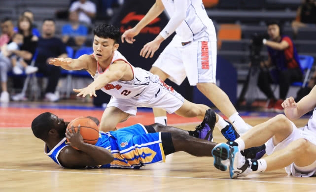 西热力江单场三分视频,西热力江抢断