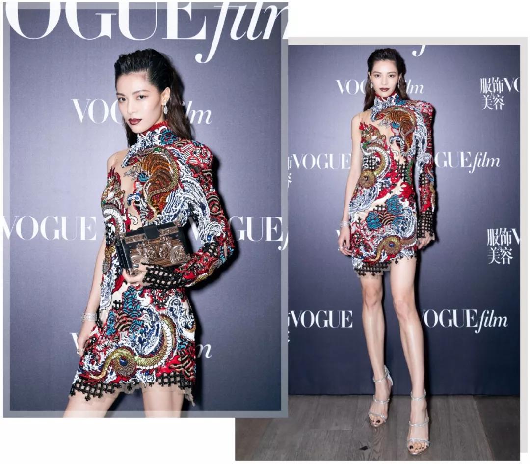 那些红毯造型惊艳的女明星,女明星们的红毯惊艳造型