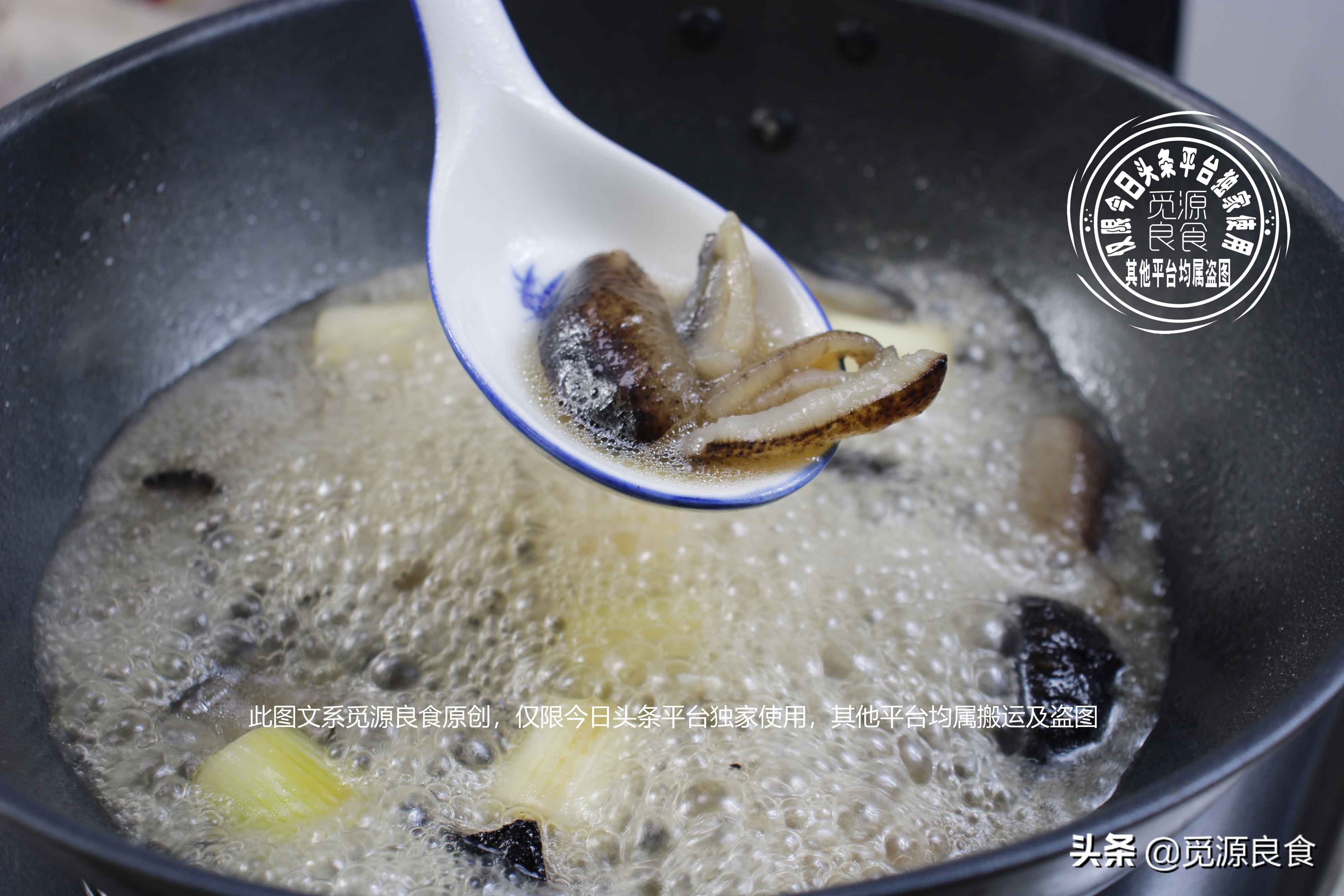 葱烧海参用焯水吗,怎样做葱烧海参才好吃