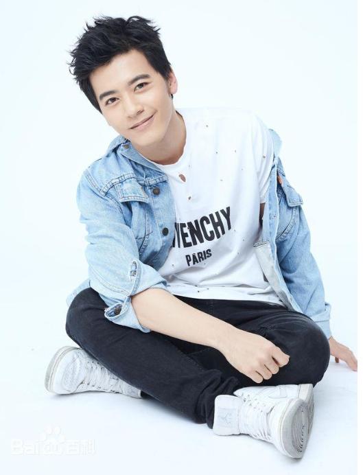 鱼人二代校花的贴身高手结局,鱼人二代校花的贴身高手剧情