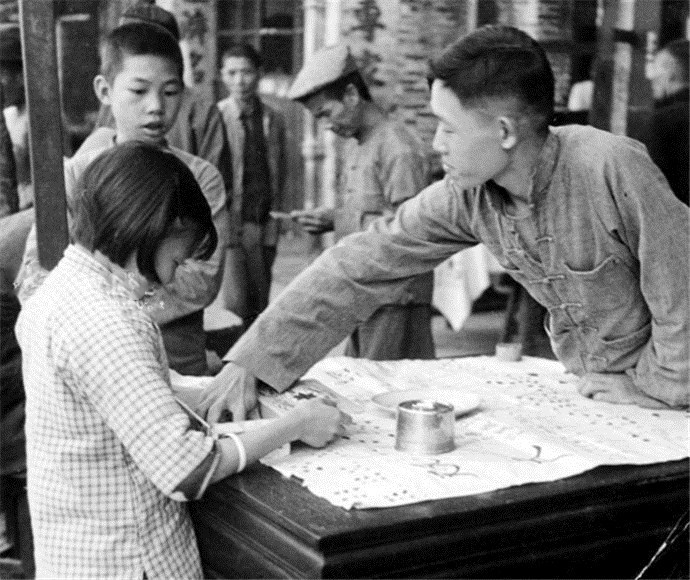 杜月笙对吃喝嫖赌的评价,杜月笙打牌秘诀