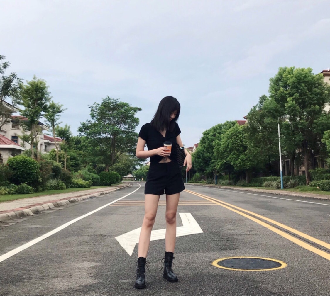 杨幂欧阳娜娜全部视频,欧阳娜娜lisa衣服