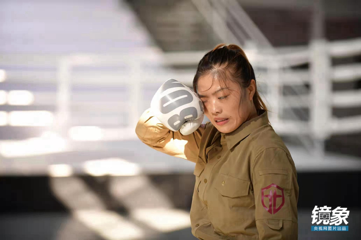 00后女保镖炼成记,中国女保镖炼成记