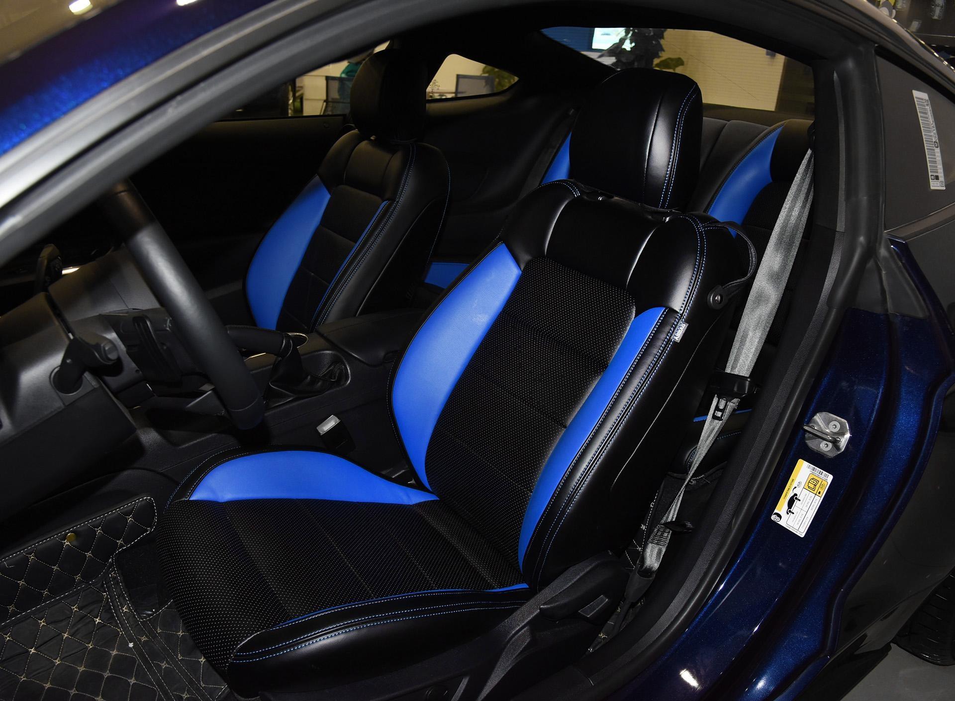 福特野马跟宝马4系外观对比,福特野马和宝马2系哪个好撩妹