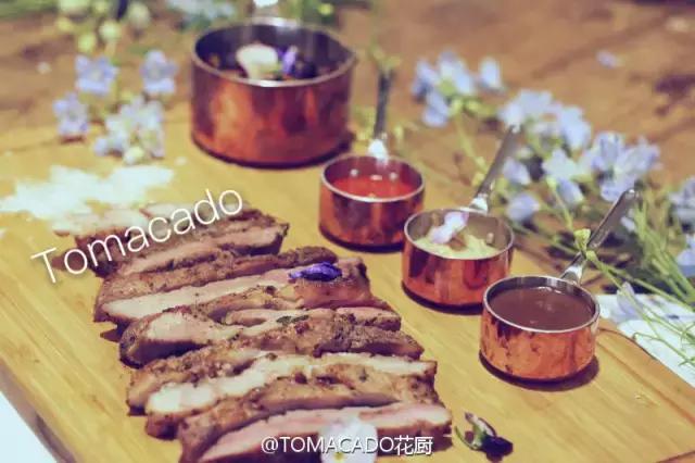 她在北京开了一家可以吃的花店,受众人追捧,还引来了李健