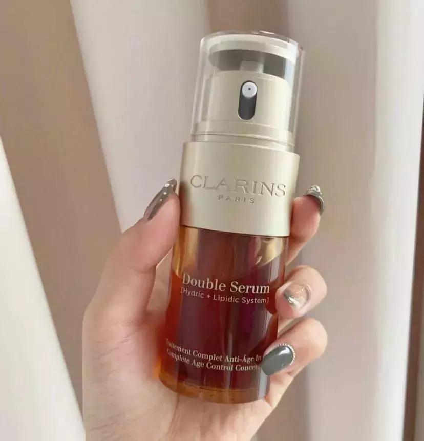 20岁抗氧化精华推荐学生,哪种精华适合三十多岁的年纪