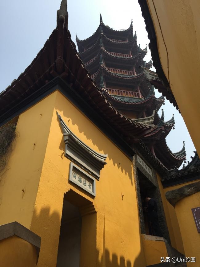 海外华人2019故乡行：去看看水漫金山的镇江金山江天禅寺，这个才是真正的金山寺，它今年真的没有被淹