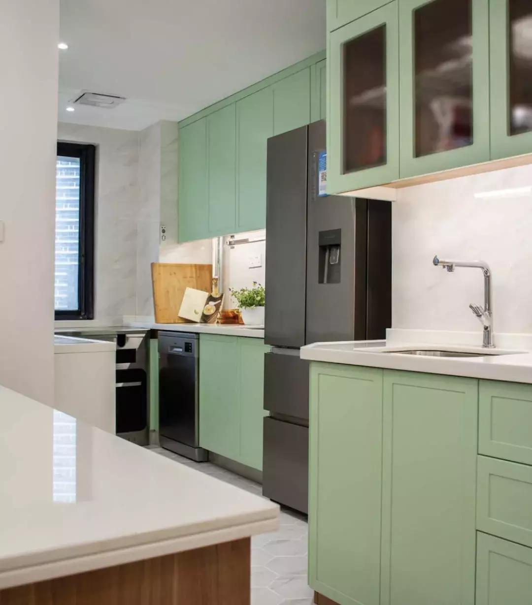 开放式厨房好不好看油烟会不会大,开放式厨房装修效果图无门防油烟