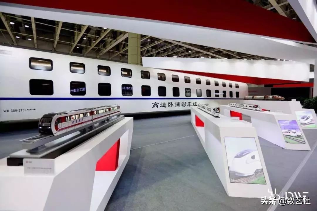 设计现代化智能新款动车,最具设计感的动车