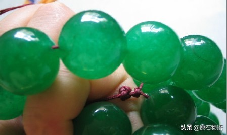 缅甸翡翠手镯和田玉手镯,马来玉手链功效