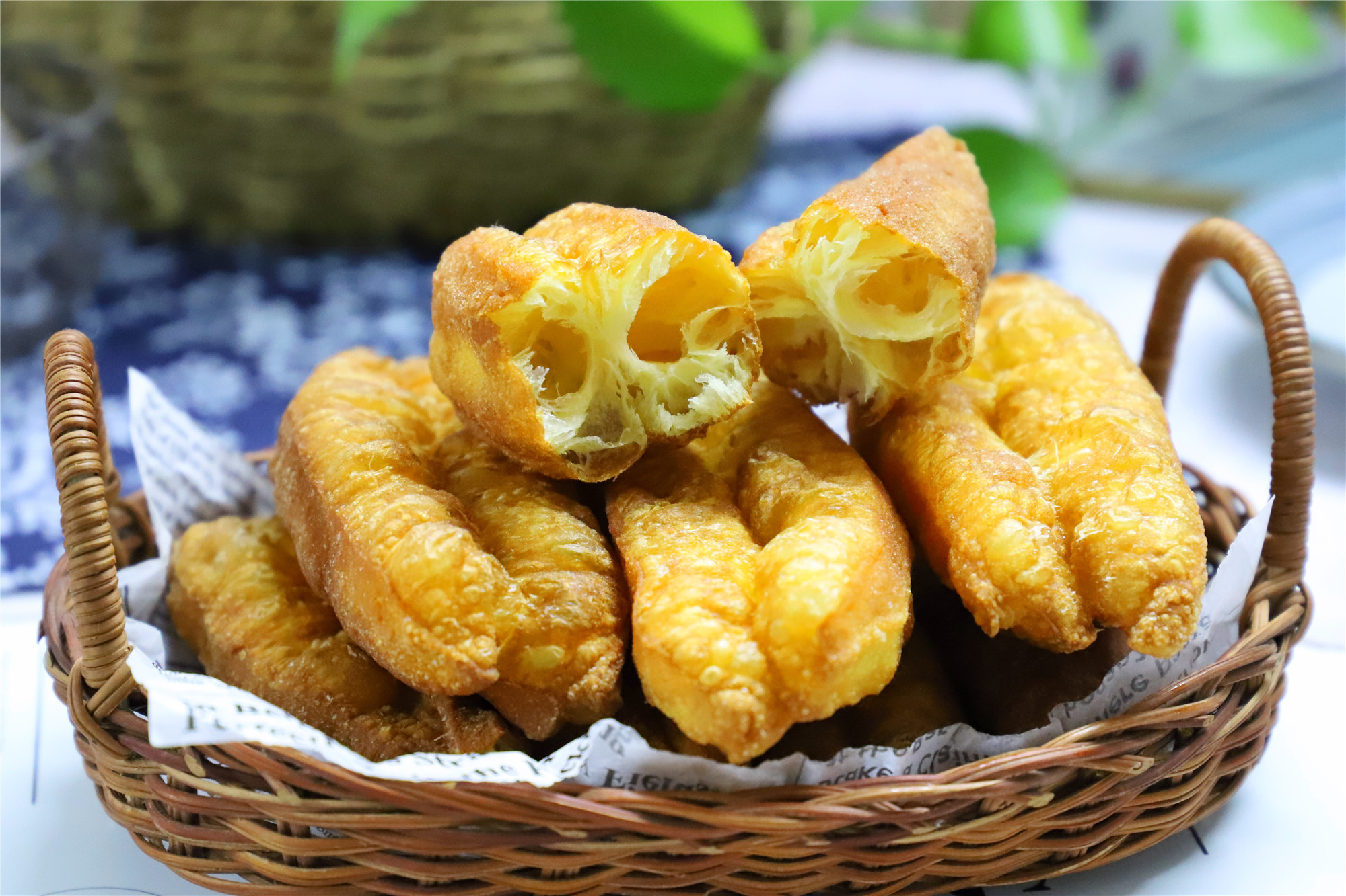 油条膨松剂做油条怎样发面,油条酥脆是配方还是手法重要