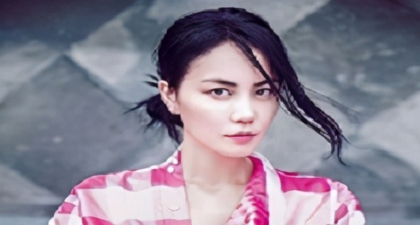 谢霆锋王菲近况视频,知名娱记曝谢霆锋王菲