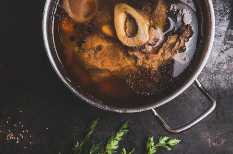 金毛狗脊的图片与功效,中药金狗只有什么功效呢