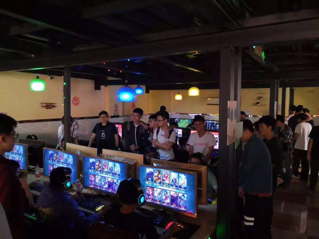 独家！专访广科团委书记李赫男深度揭秘高校电竞学生组织！