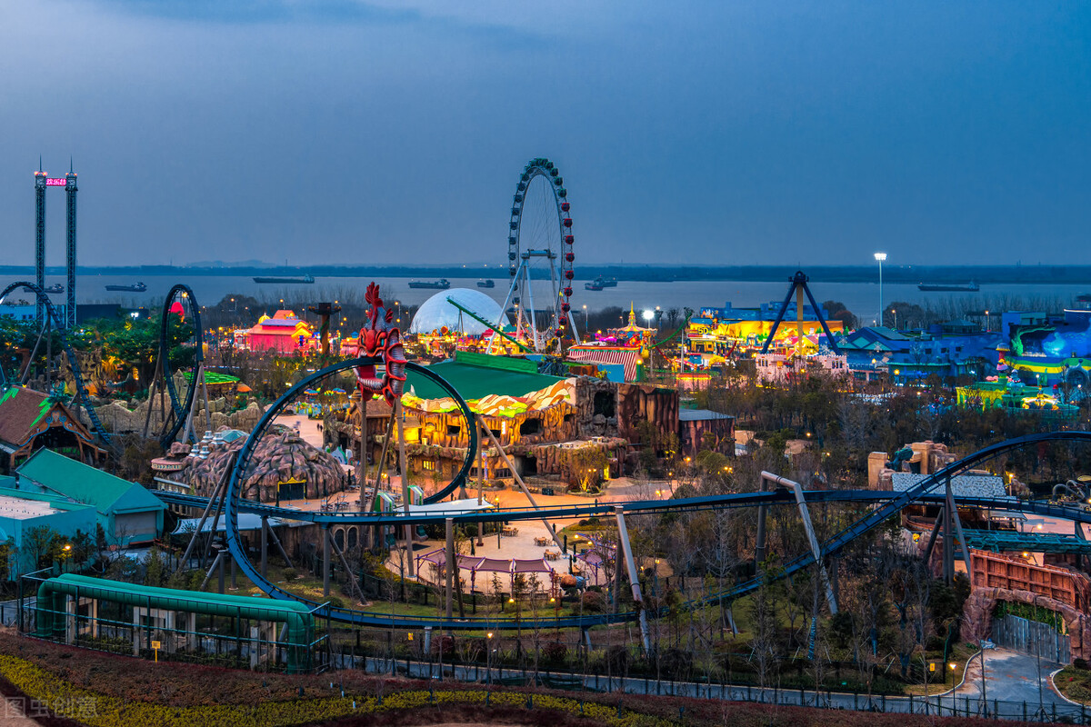 南京欢乐谷夜场游玩攻略,武汉欢乐谷和南京欢乐谷哪个好玩