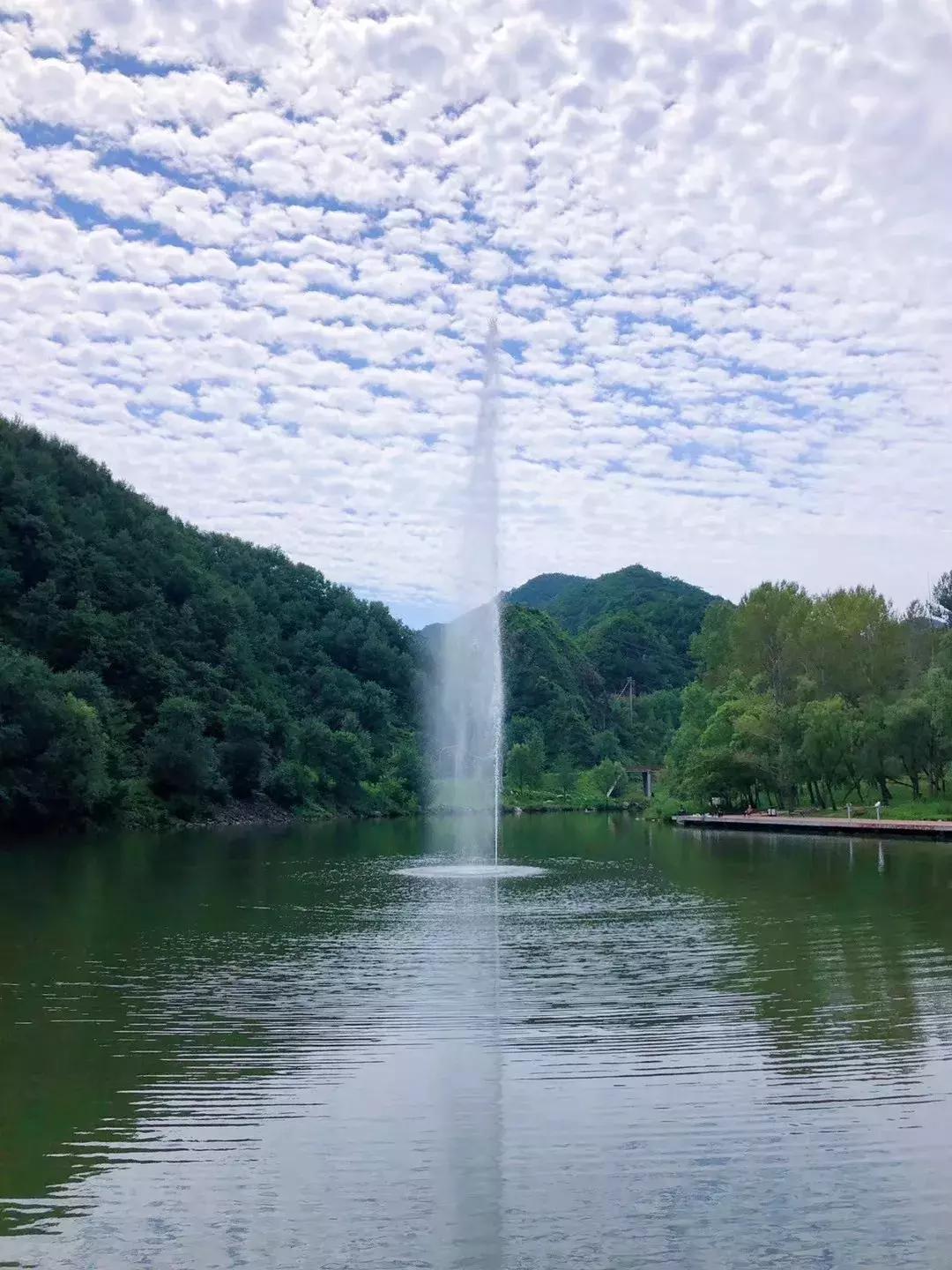 北京延庆周边野游有山有水,北京延庆山顶草甸
