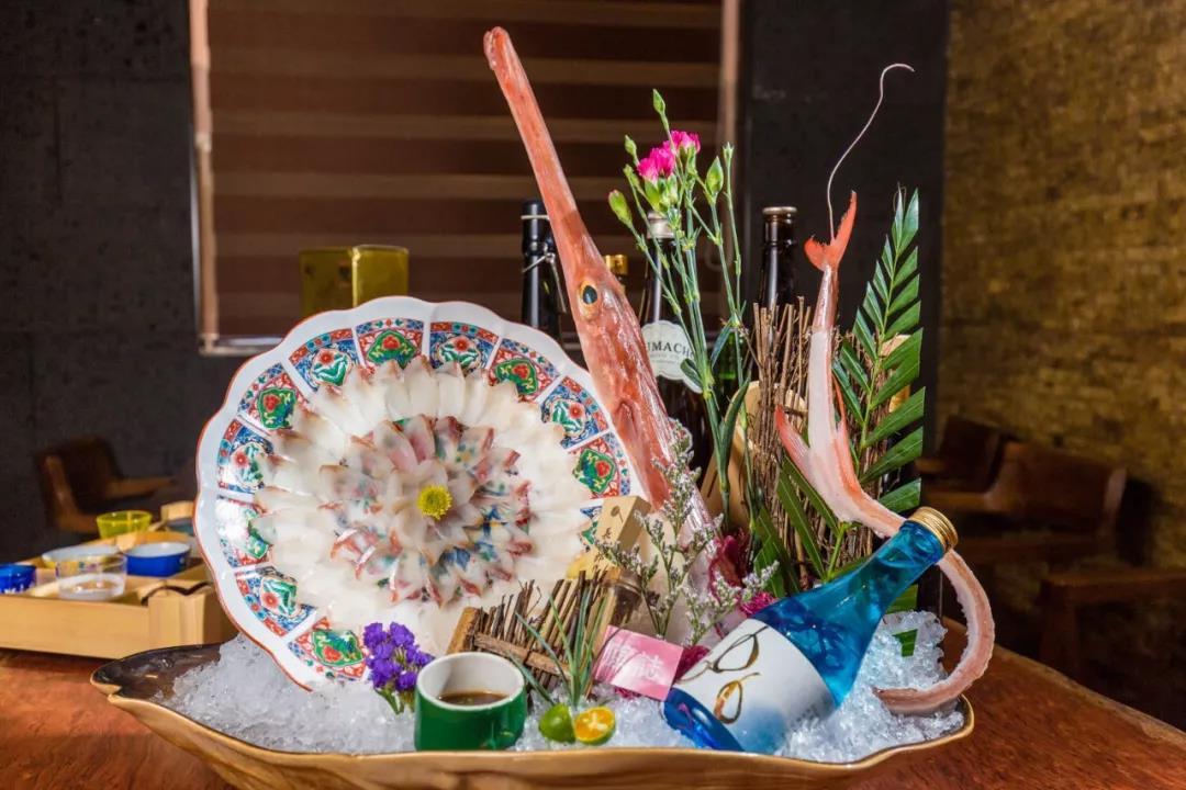 闺蜜小聚一起吃日本料理发朋友圈,日本料理同学小聚