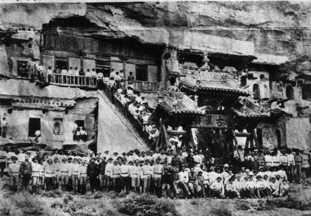 1908年的敦煌莫高窟极大视觉震撼,莫高窟保存最完好的洞窟