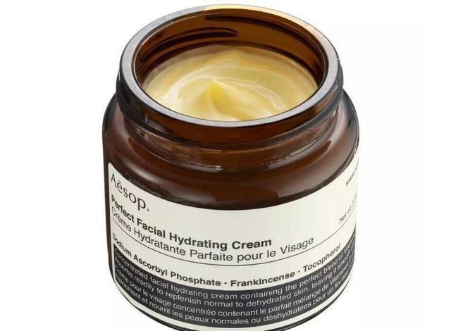 轻润保湿滋润面霜,轻熟肌的抗老淡纹精华面霜选哪个