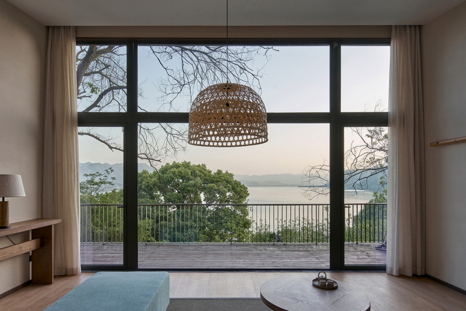 杭州桐庐富春江天空之城高端民宿,建德富春江最美民宿第一名