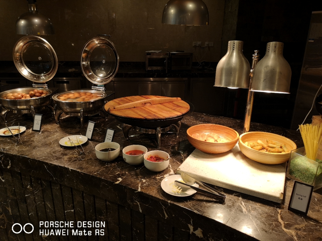 南京下关滨江希尔顿,南京世茂滨江希尔顿酒店电话号码