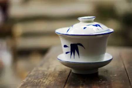 喝茶用什么样的茶具最好,喝茶应知道的13种茶具使用方法