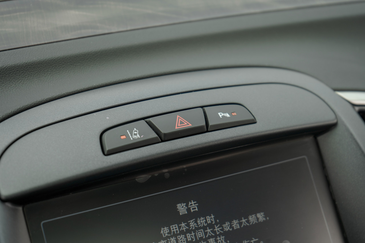 自适应巡航座椅,汽车bose殿堂级音响