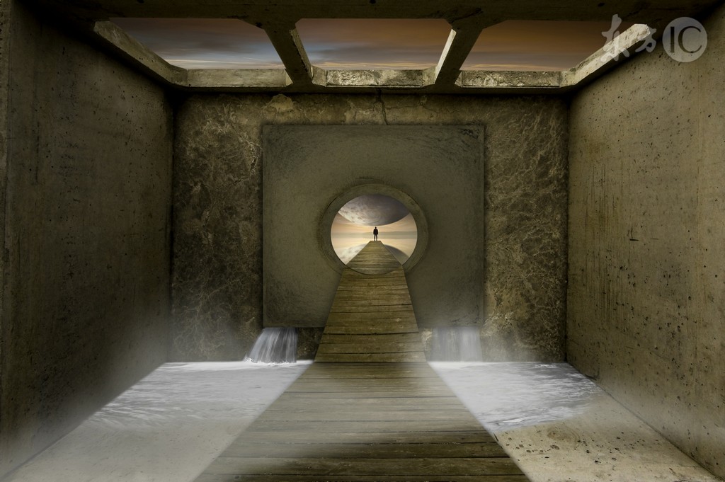 小说一到晚上就会出现诡异的黑门,诡异之门小说