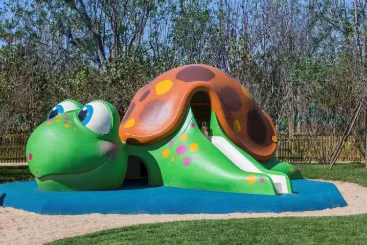 南戴河汐溪亲子酒店,北欧风情房推窗看海邂逅美景