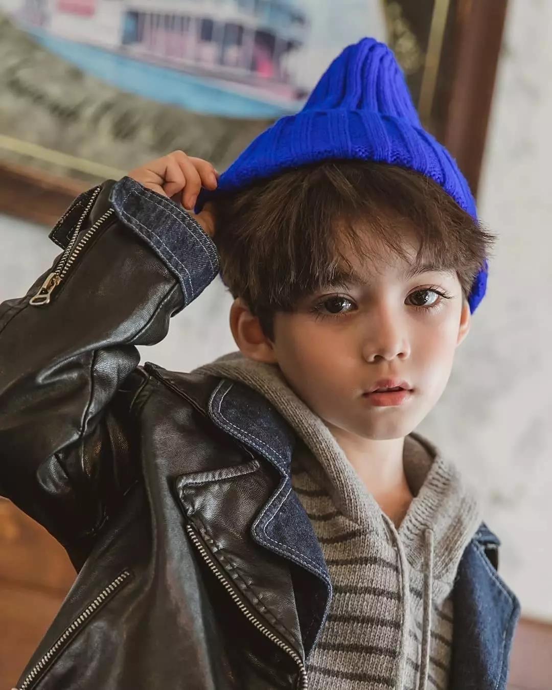 韩国神仙颜值小男孩,睫毛精小男孩韩国