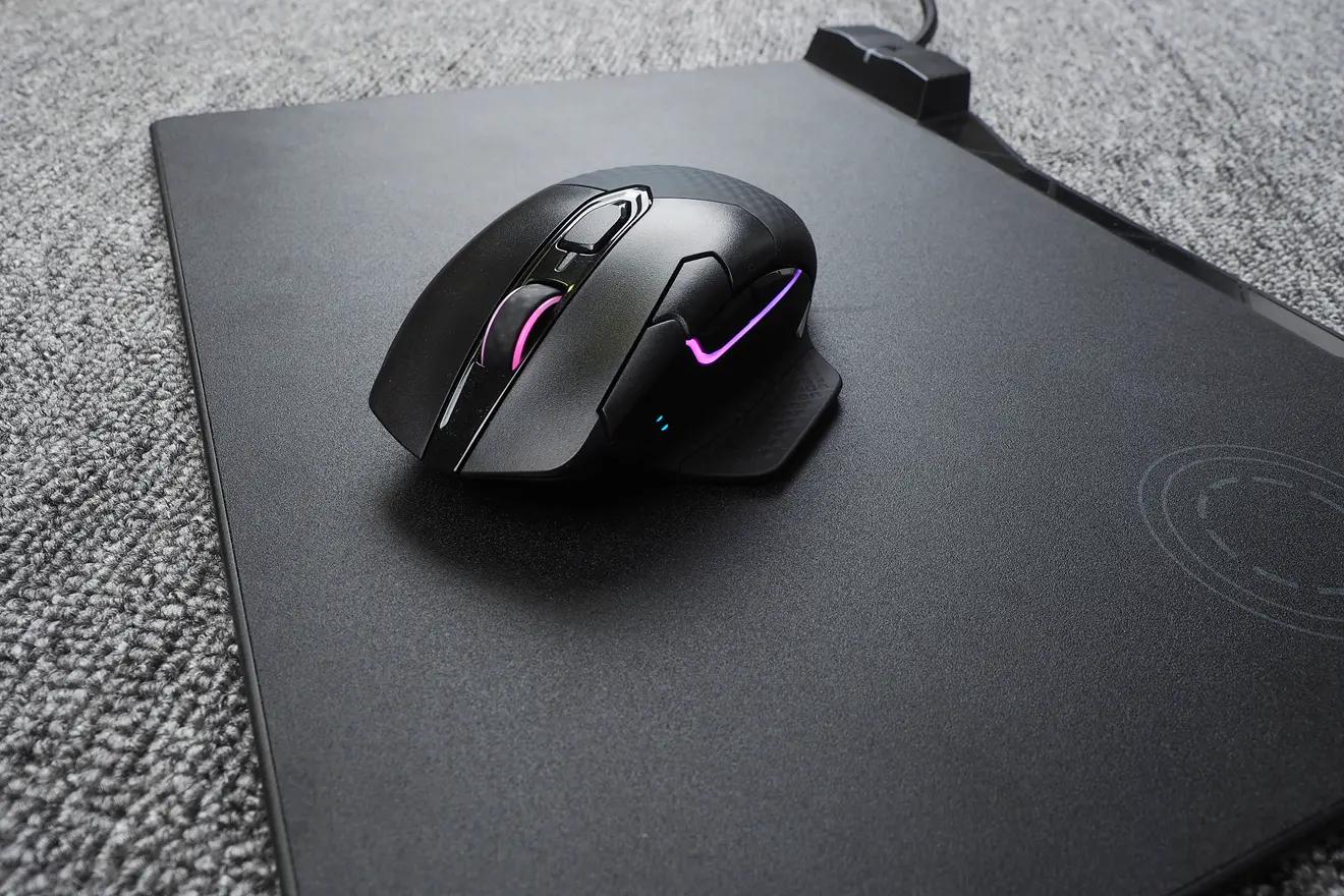 美商海盗船铁手无线鼠标测评,海盗船darkcoreprose灯失灵