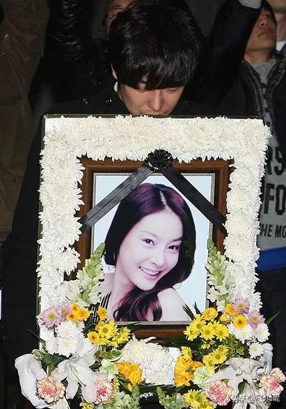 韩国永远的丑陋疤痕,“穿上新衣服我就要招待新的男人!”