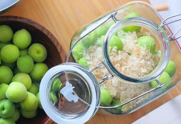 6月份适合泡酒的水果,用什么水果泡酒喝可以美容养颜