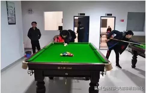 骞翠骇340涓囦欢,骞翠骇300浜夸欢