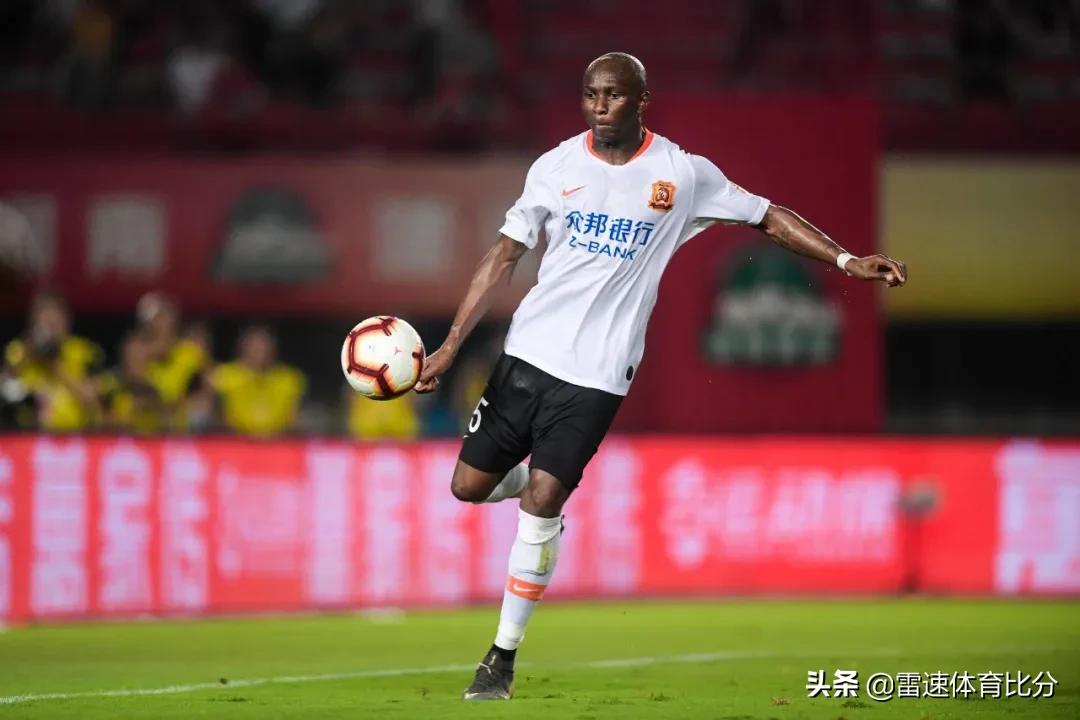 盘点最有影响力的30名足球明星,中国有哪些特别有名的足球明星