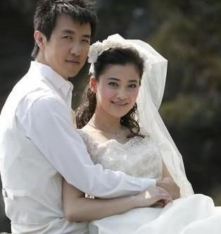 梅婷的前夫鄢颇现状,梅婷前夫鄢颇怎么回忆梅婷