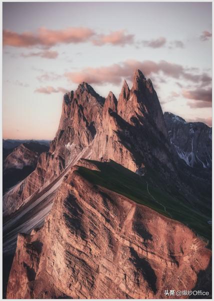 word文档怎么插入做好的封面,怎么制作一个优美的word封面