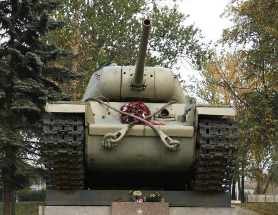 生不逢时：苏联KV-85重型坦克，与德国虎式坦克相比，谁更厉害？