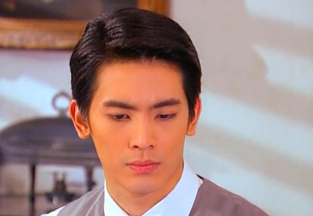 泰剧拉媪夫人,《泰剧花环夫人》