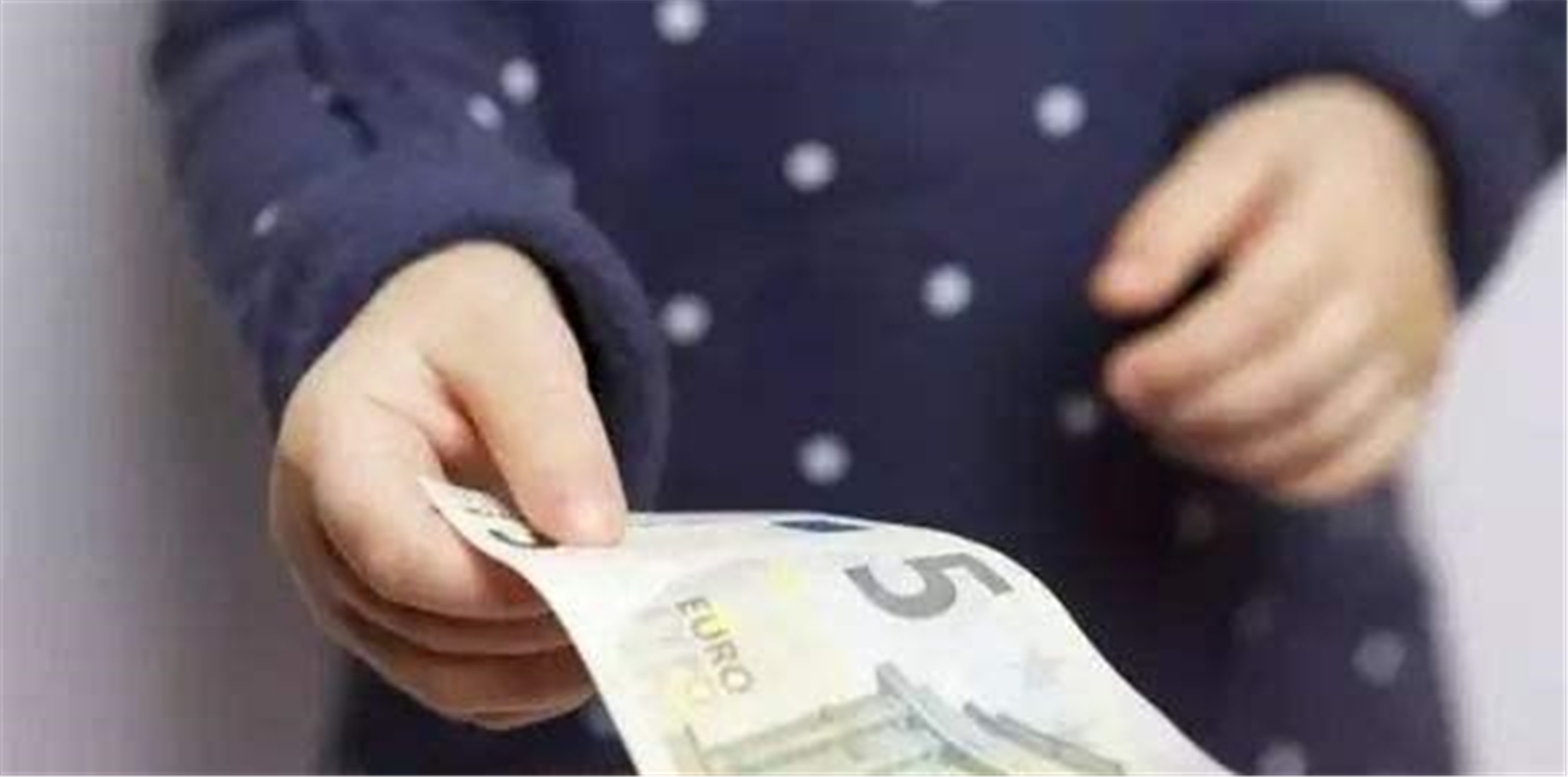 孩子偷拿父母的钱应该怎么惩罚,孩子偷拿爸爸钱怎么教育