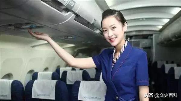 为什么美国的空姐都是大妈,外国航空为什么会有中国空姐