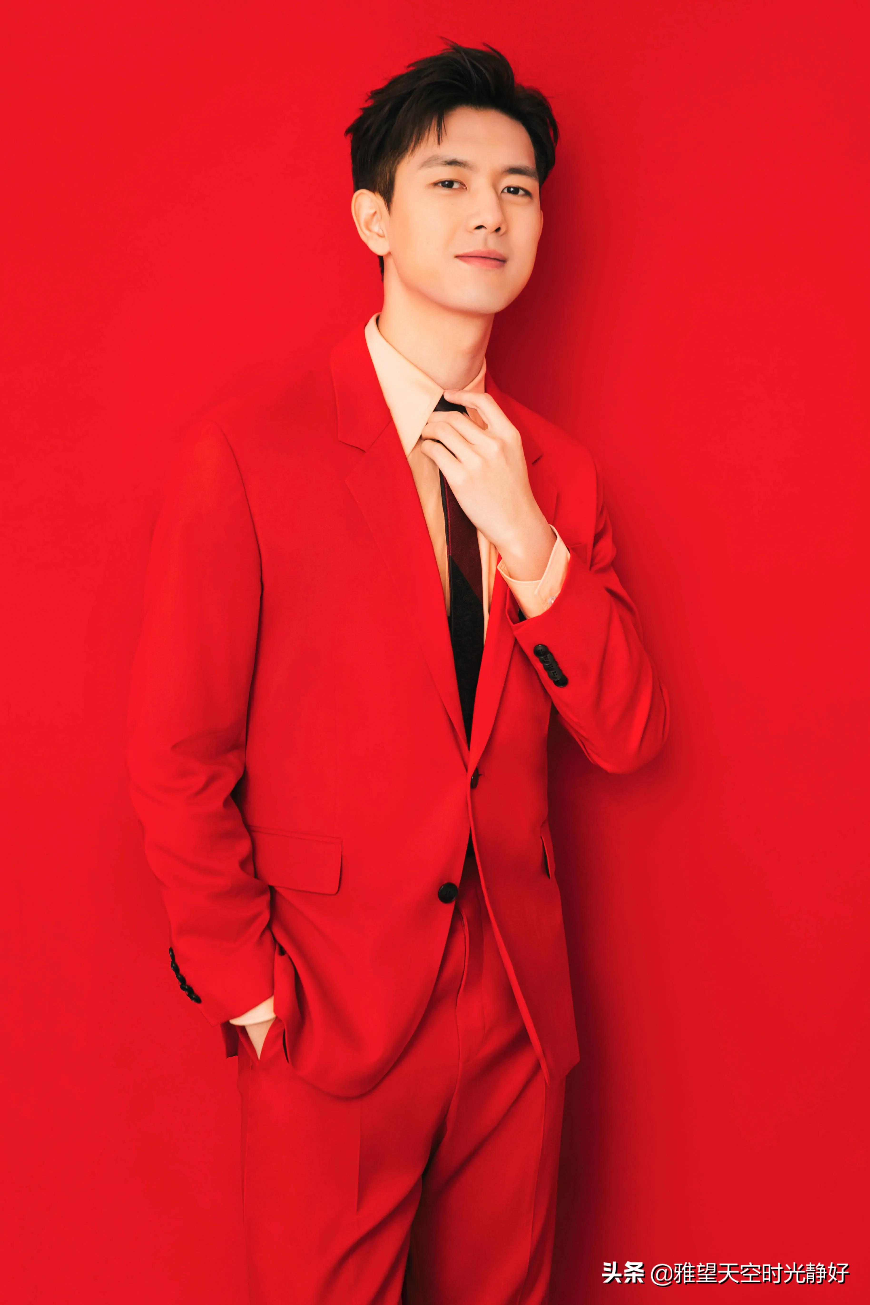 谁的笑容最治愈男明星,有没有治愈系笑容的男明星