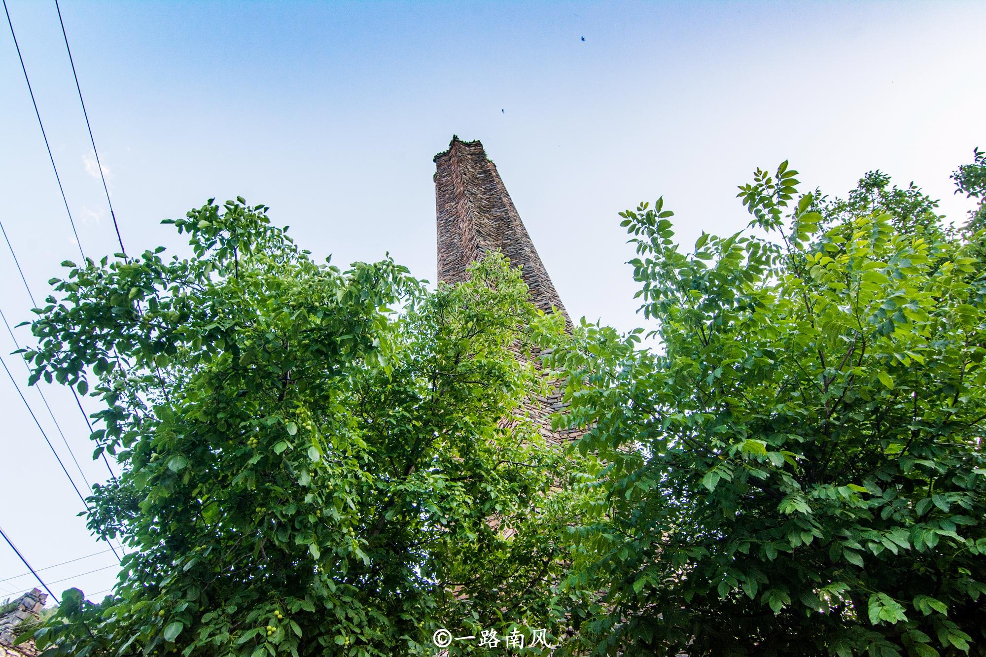 地震震不倒的比萨斜塔,比萨斜塔历经地震不倒之谜