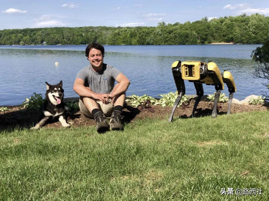 养狗嘛?53万、世界首富同款