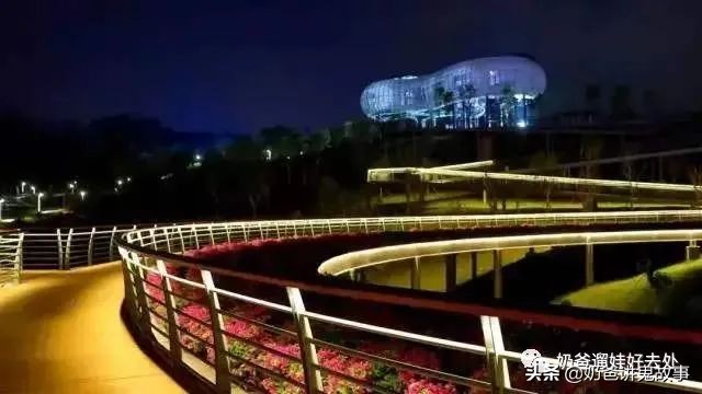 面朝大海春暖花开旅游景点,面朝大海春暖花开游玩