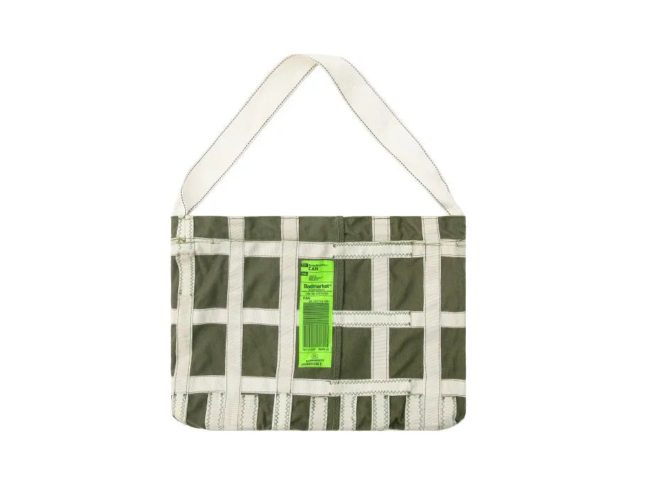 牛年扭蛋机、5折买明星同款、年味美食买一赠一，新春焕新颜